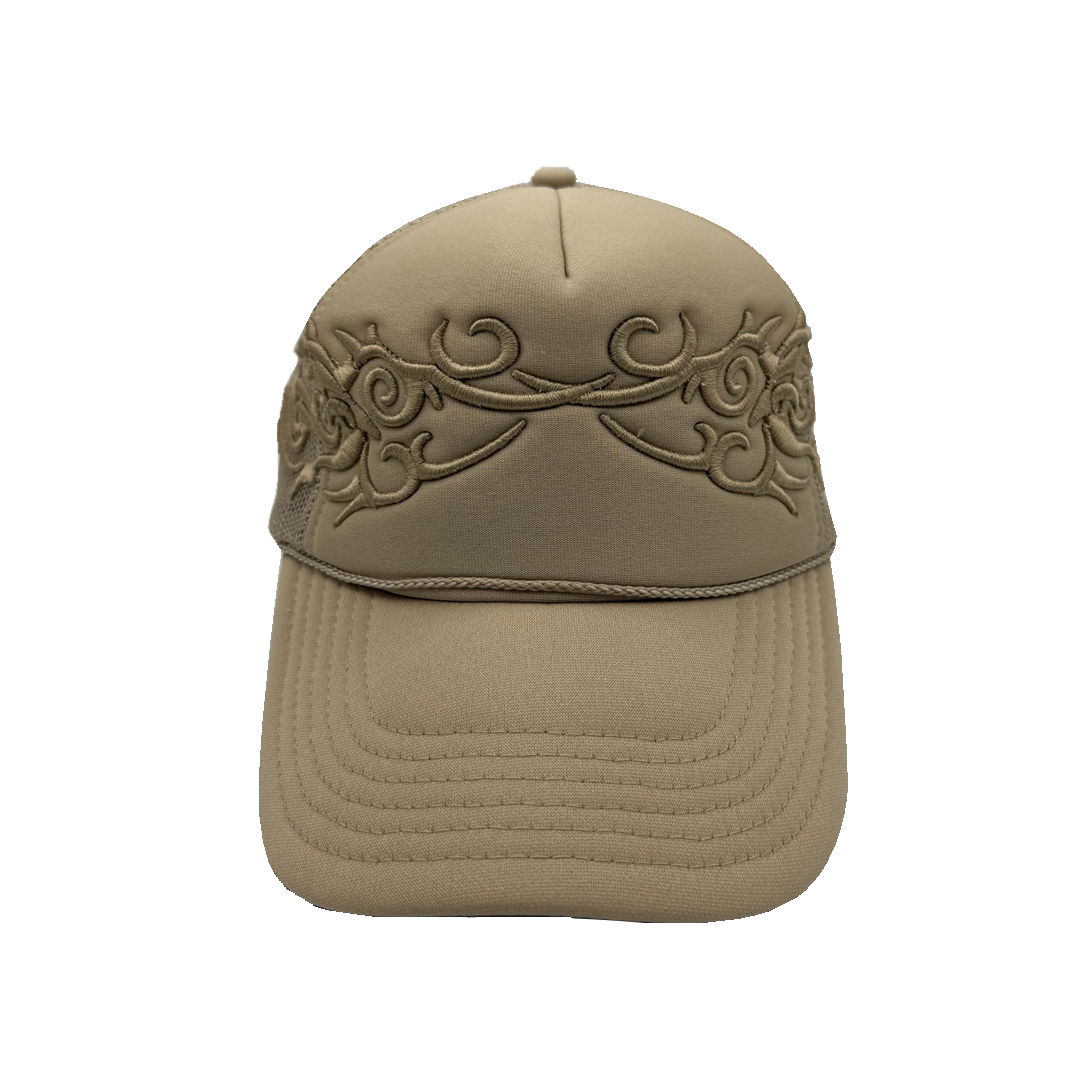 Bladed Halo Trucker in Natural